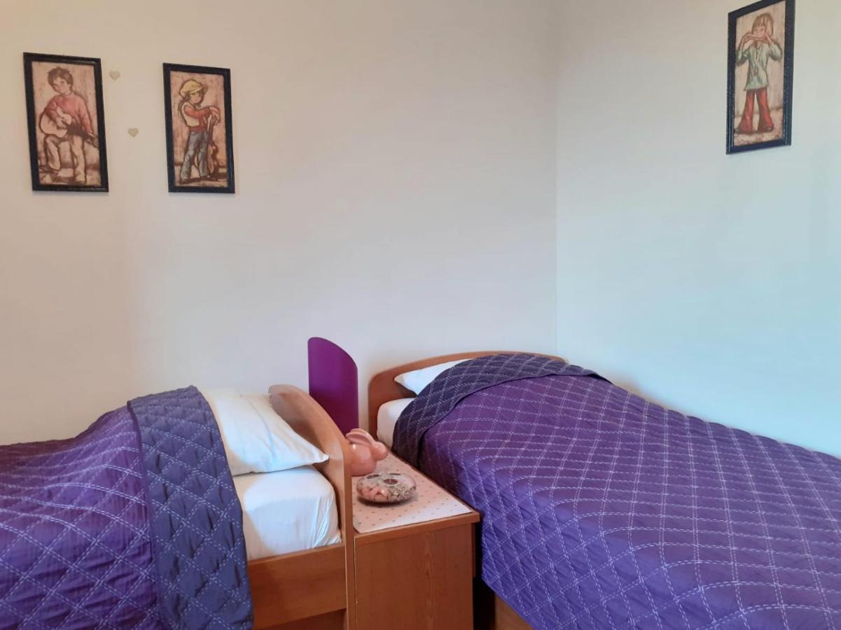 Apartments Borovina Бол Екстер'єр фото
