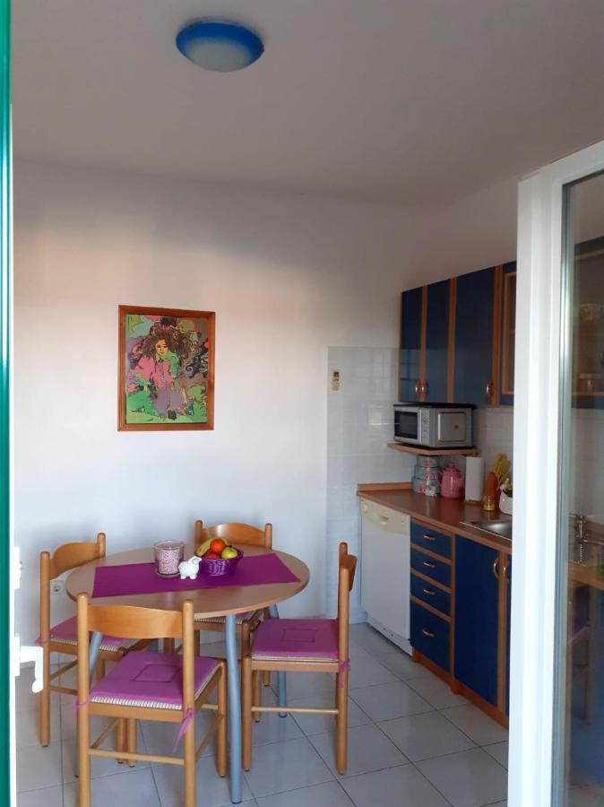 Apartments Borovina Бол Екстер'єр фото