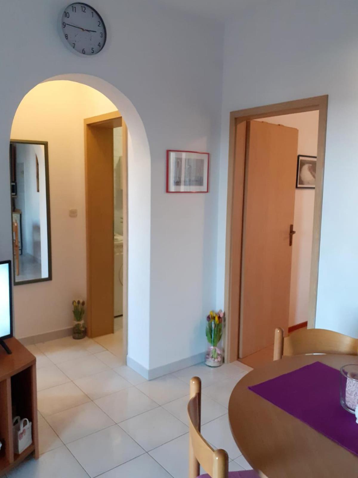 Apartments Borovina Бол Номер фото
