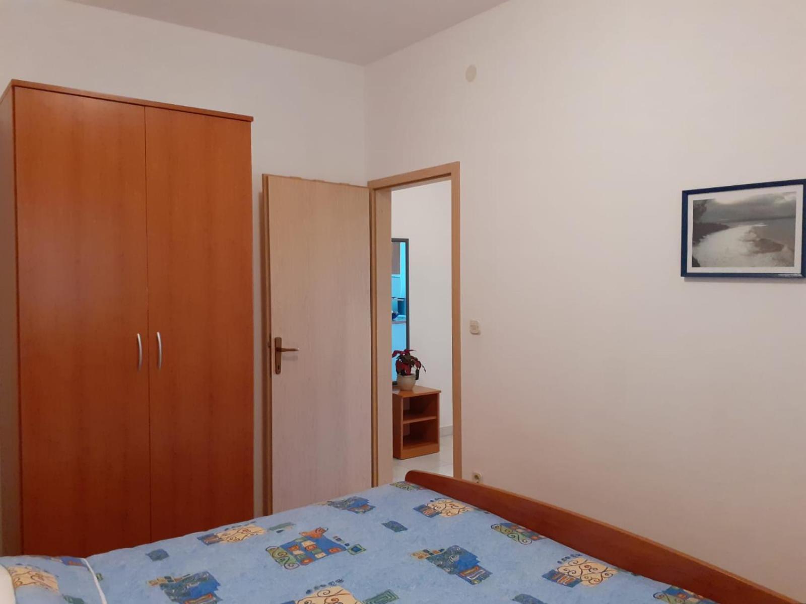 Apartments Borovina Бол Номер фото