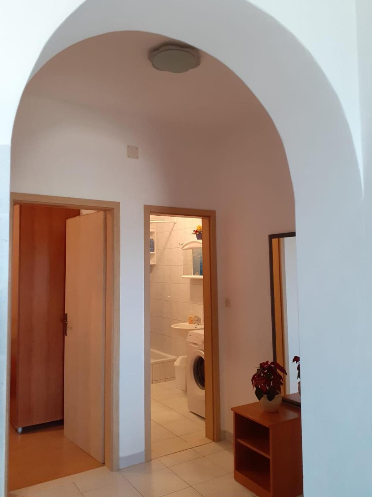 Apartments Borovina Бол Номер фото
